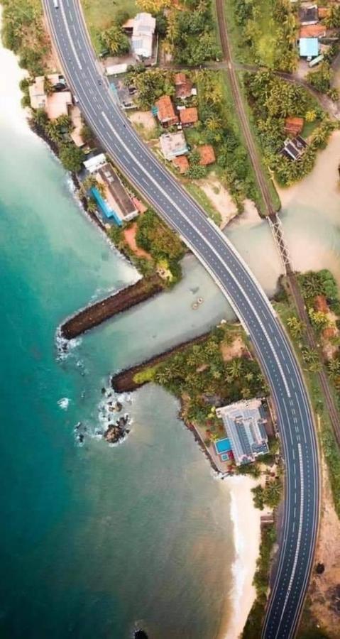 Goviyapana Beach Hotel Ahangama Εξωτερικό φωτογραφία