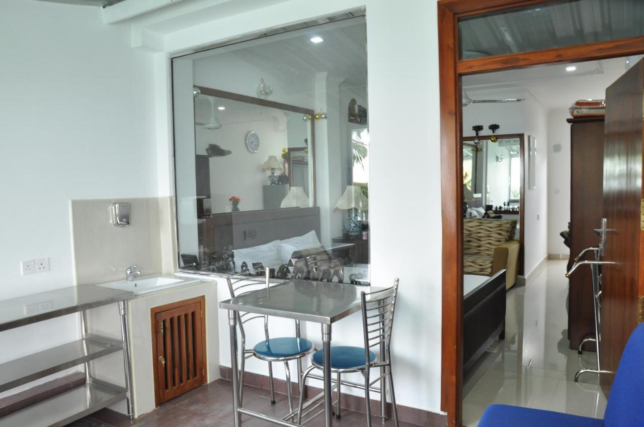 Goviyapana Beach Hotel Ahangama Εξωτερικό φωτογραφία