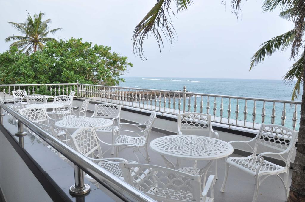 Goviyapana Beach Hotel Ahangama Δωμάτιο φωτογραφία